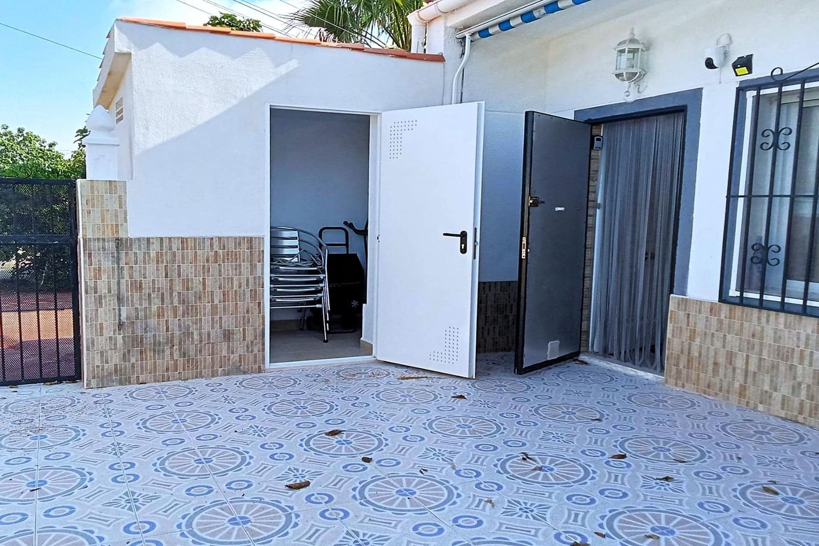 Adosado de 2 habitaciones en Torrevieja en venta - 149.000 € (Ref: 10165055)