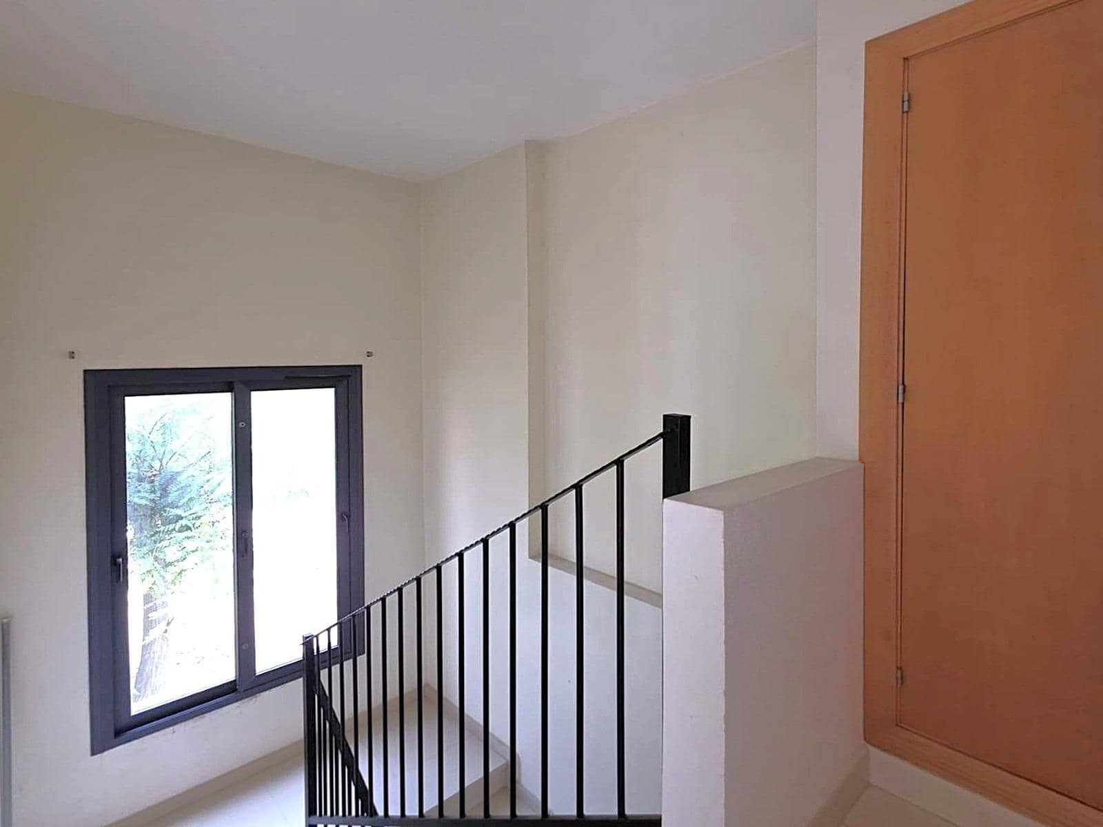 4 soveværelse Rækkehus til salg i Villamartin med swimmingpool - € 289.000 (Ref: 10175233)