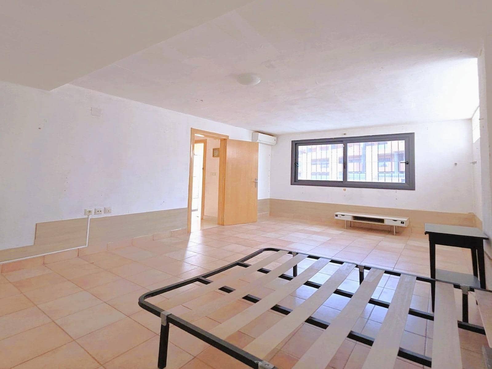 4 soveværelse Rækkehus til salg i Villamartin med swimmingpool - € 289.000 (Ref: 10175233)