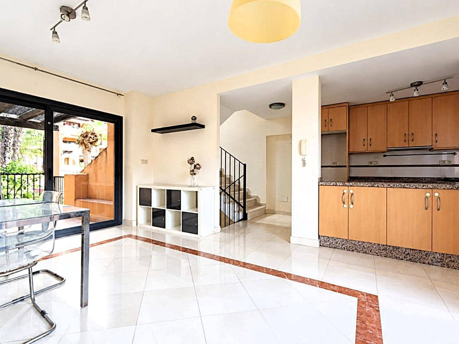 4 soveværelse Rækkehus til salg i Villamartin med swimmingpool - € 289.000 (Ref: 10175233)