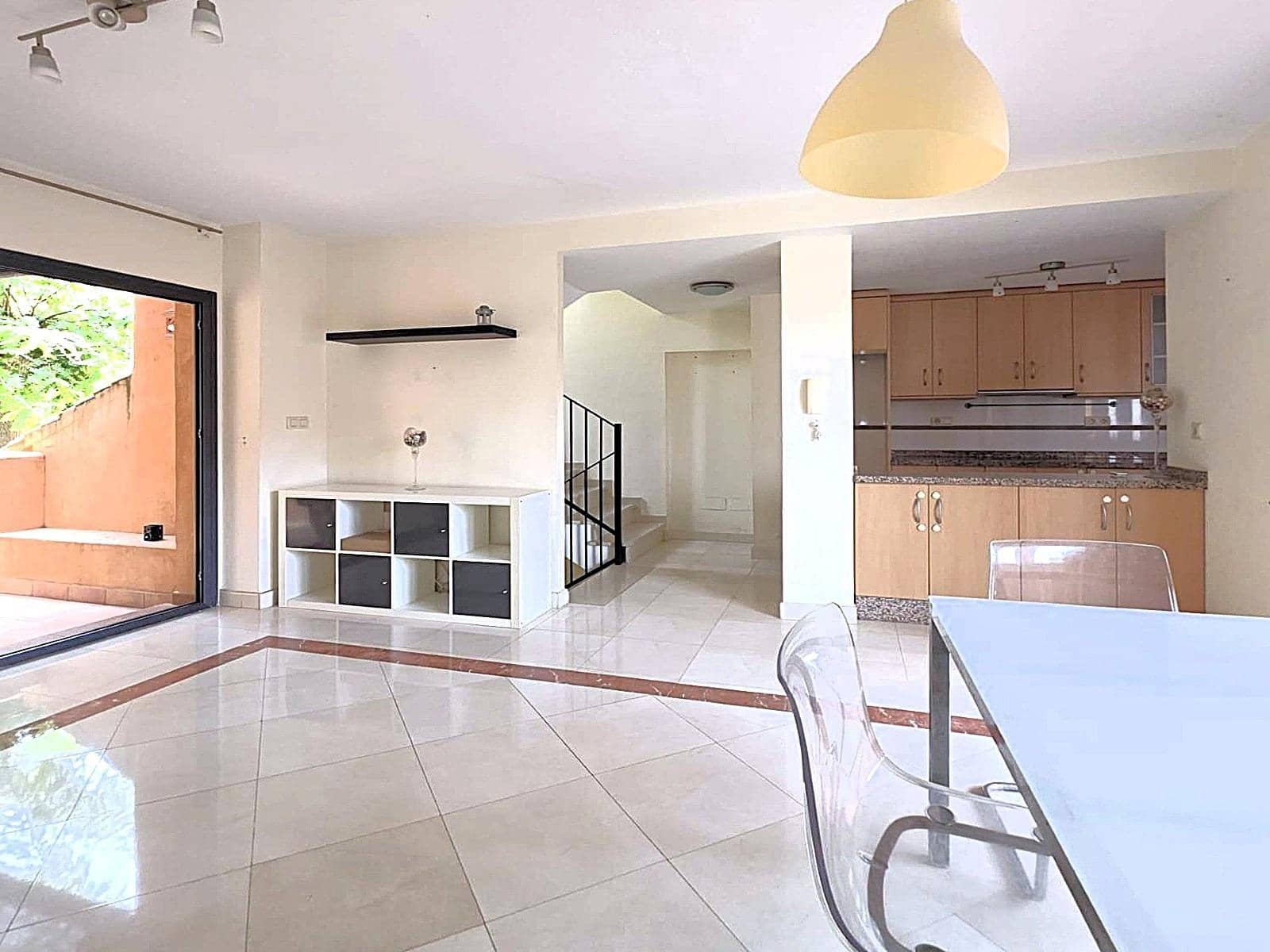 4 soveværelse Rækkehus til salg i Villamartin med swimmingpool - € 289.000 (Ref: 10175233)