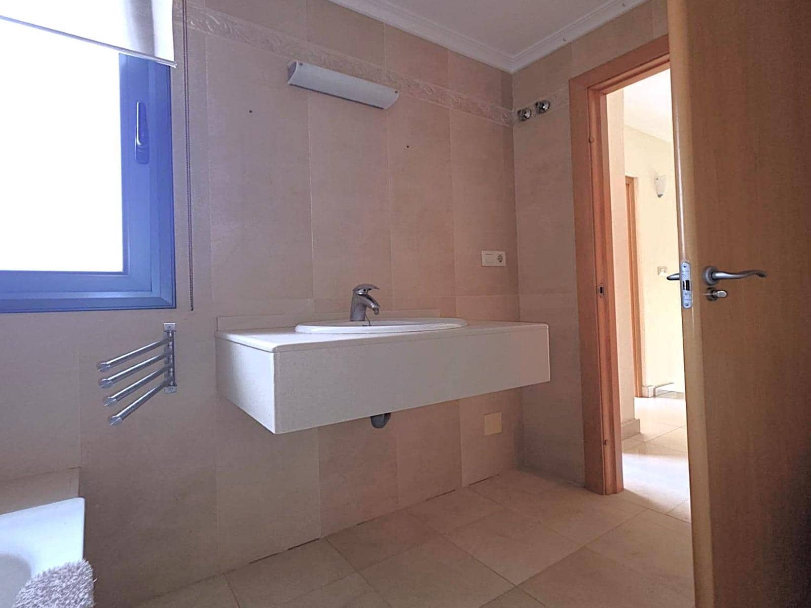 4 soveværelse Rækkehus til salg i Villamartin med swimmingpool - € 289.000 (Ref: 10175233)