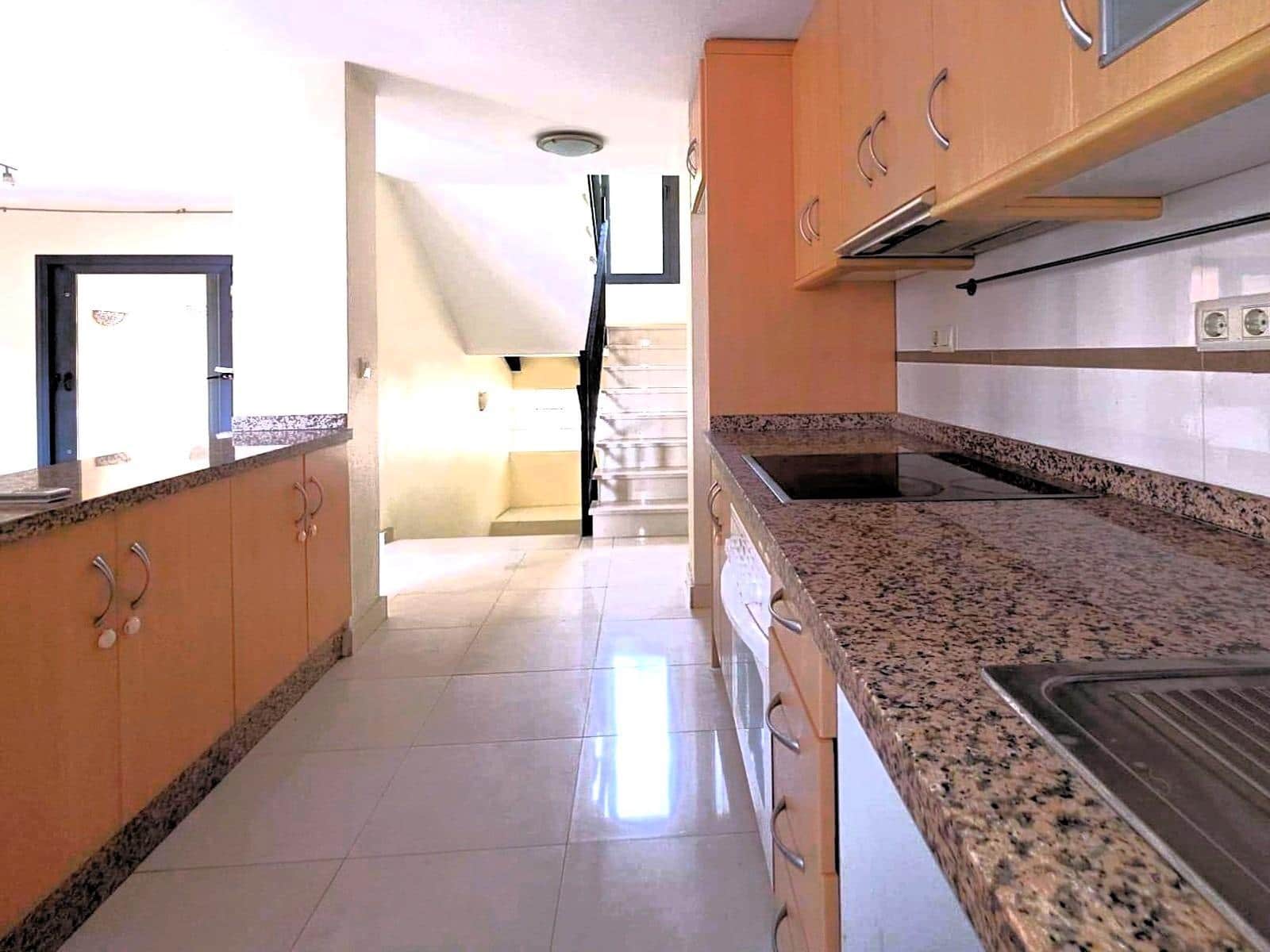 4 soveværelse Rækkehus til salg i Villamartin med swimmingpool - € 289.000 (Ref: 10175233)