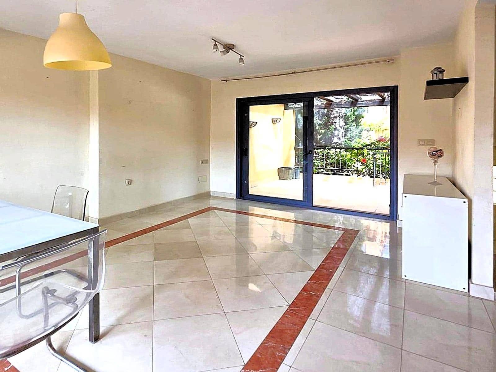4 soveværelse Rækkehus til salg i Villamartin med swimmingpool - € 289.000 (Ref: 10175233)