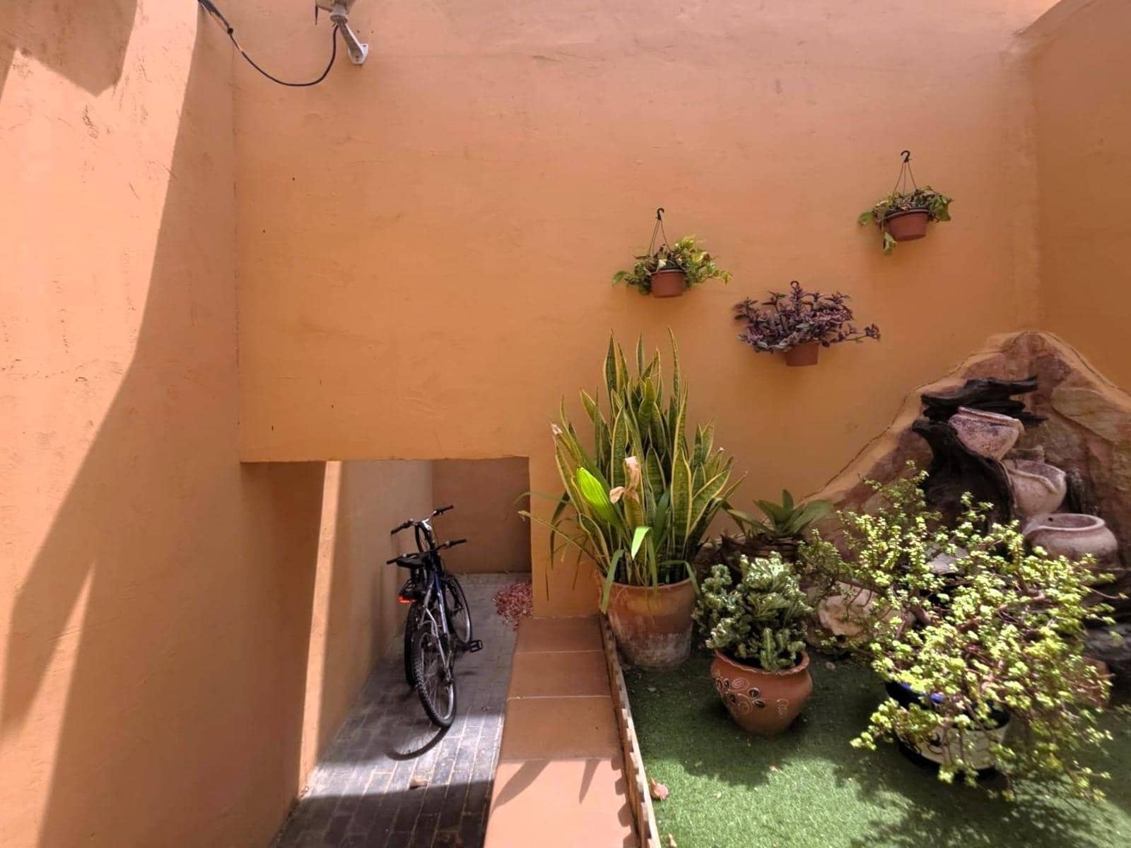 4 soveværelse Rækkehus til salg i Villamartin med swimmingpool - € 289.000 (Ref: 10175233)