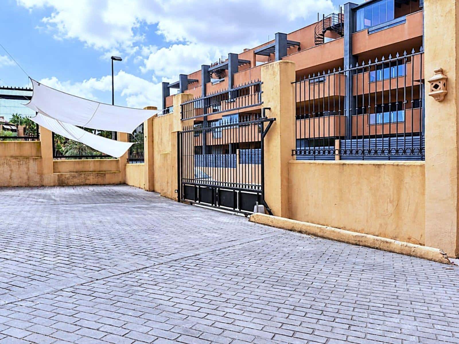 4 soveværelse Rækkehus til salg i Villamartin med swimmingpool - € 289.000 (Ref: 10175233)