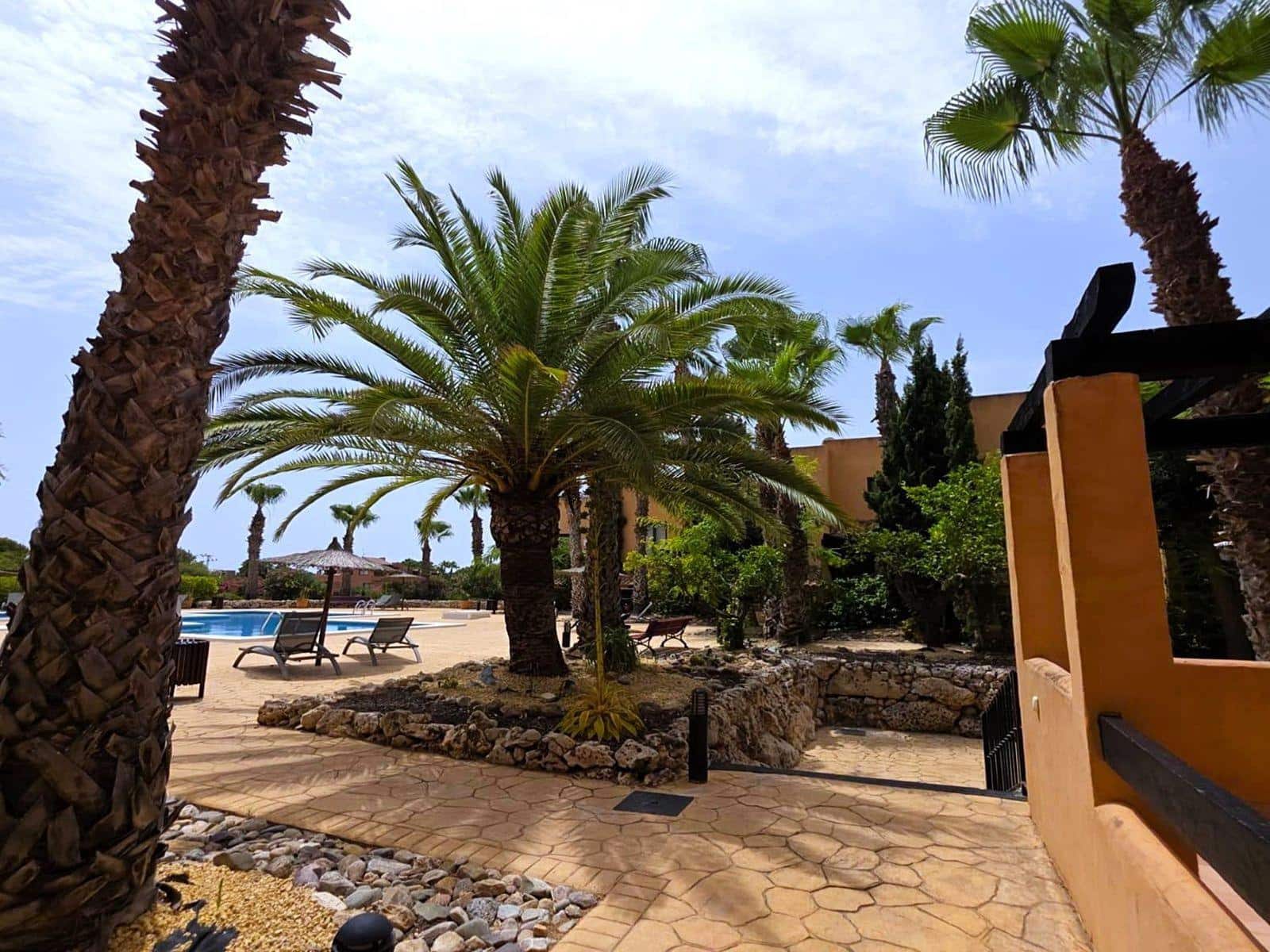 4 soveværelse Rækkehus til salg i Villamartin med swimmingpool - € 289.000 (Ref: 10175233)