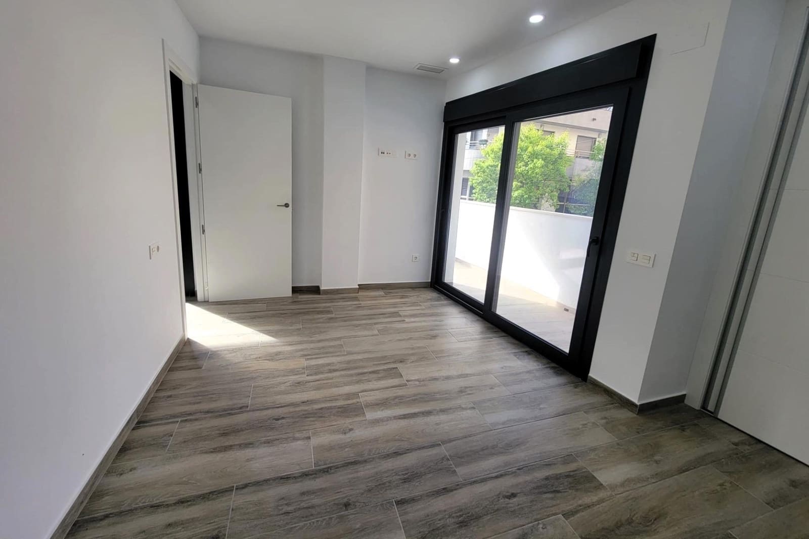 3 soverom Leilighet til salgs i Torrevieja med svømmebasseng garasje - € 399 000 (Ref: 10180628)