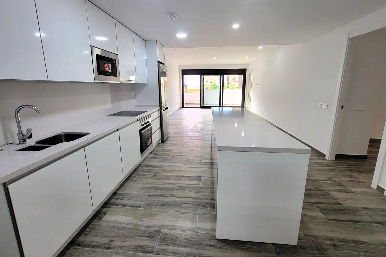 3 soverom Leilighet til salgs i Torrevieja med svømmebasseng garasje - € 399 000 (Ref: 10180628)