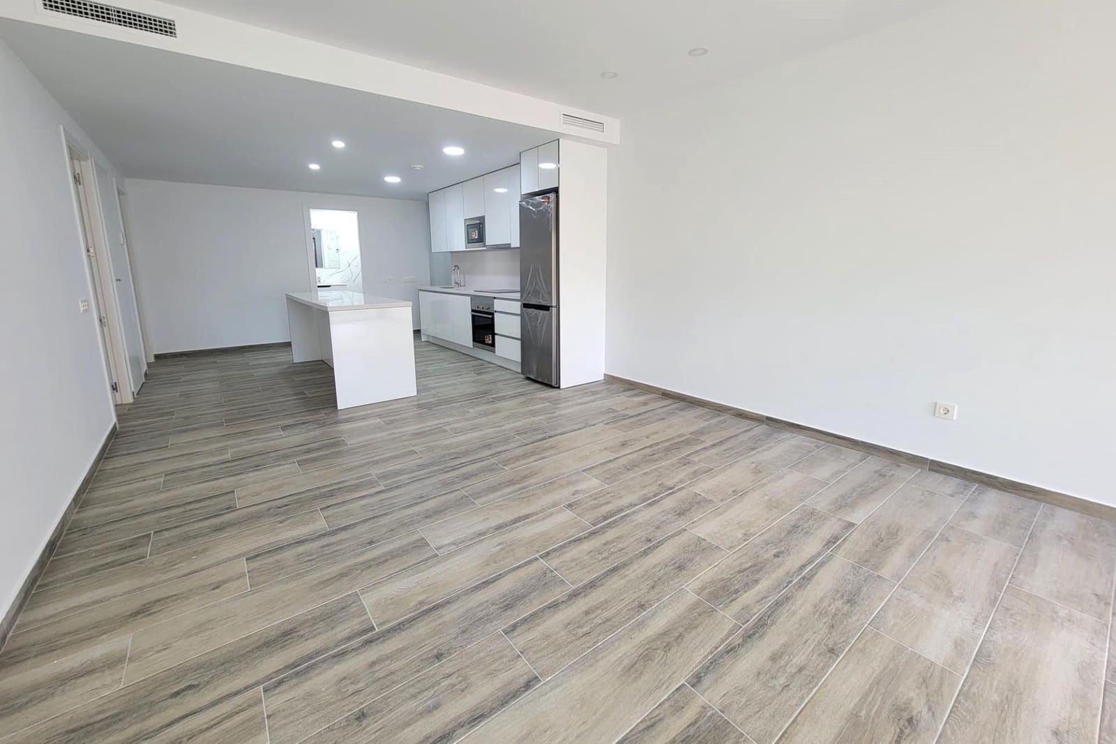 3 soverom Leilighet til salgs i Torrevieja med svømmebasseng garasje - € 399 000 (Ref: 10180628)