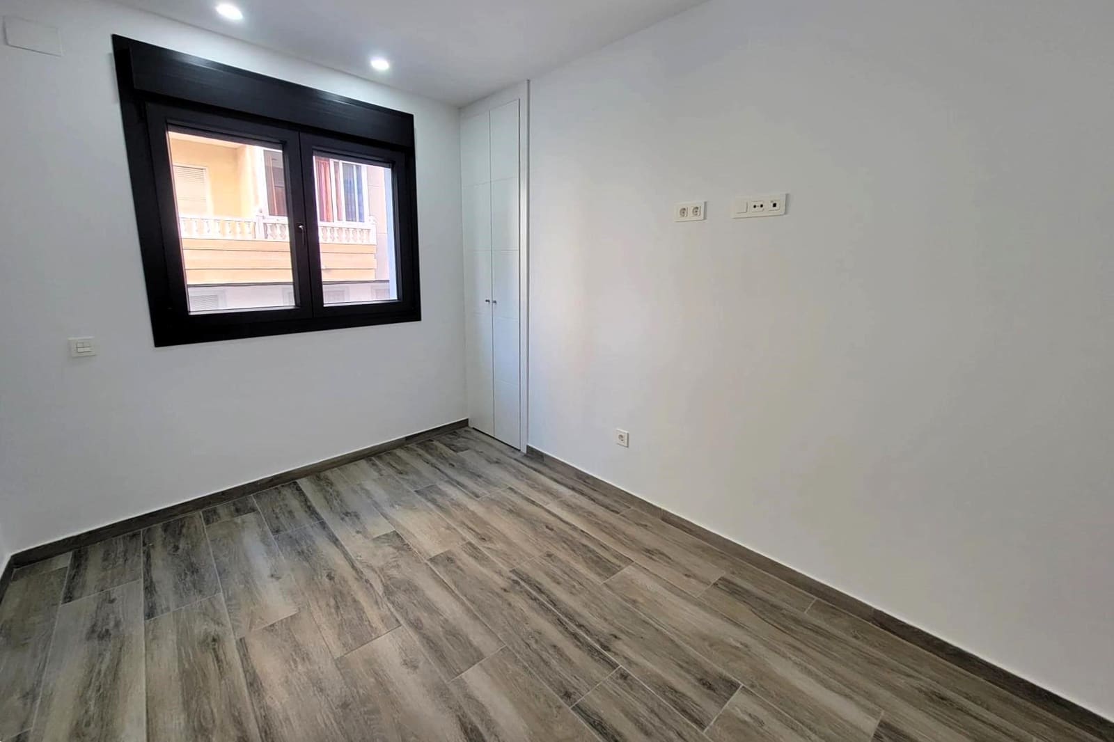 3 soverom Leilighet til salgs i Torrevieja med svømmebasseng garasje - € 399 000 (Ref: 10180628)