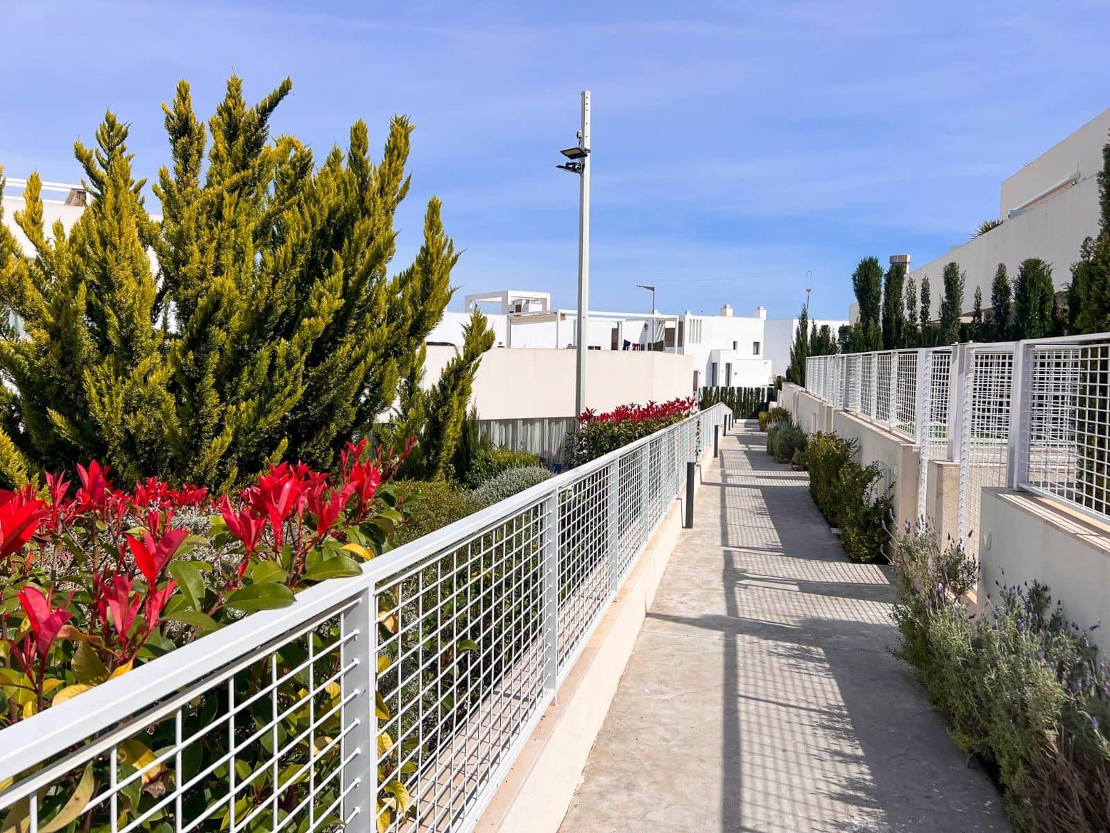 Apartamento de 2 habitaciones en Los Balcones en venta con piscina garaje - 310.000 € (Ref: 9871949)