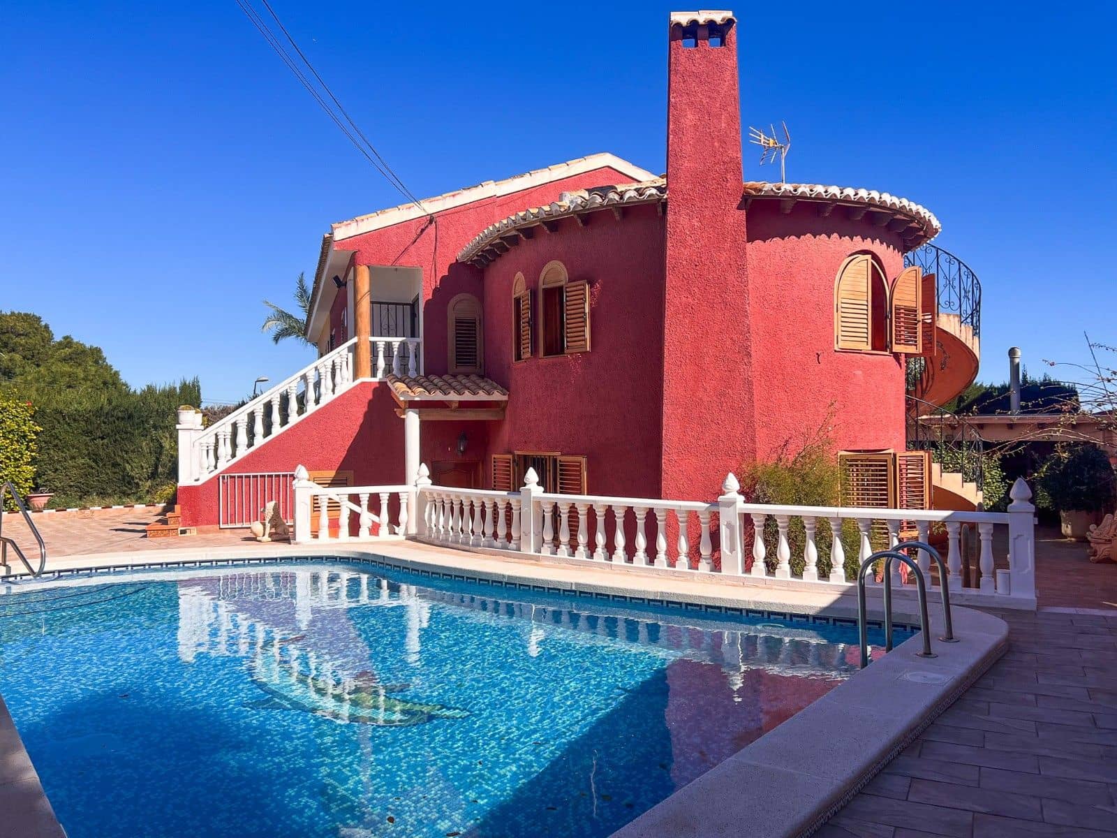 6 sovrum Semi-fristående Villa till salu i Torrevieja med pool - 480 000 € (Ref: 9871953)