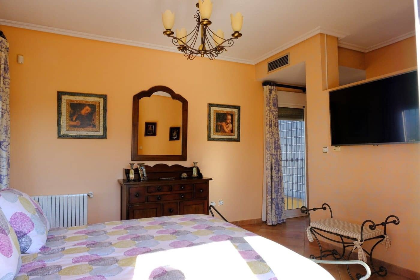 5 sypialnia Finka/Dom wiejski na sprzedaż w Orihuela z basenem garażem - 675 000 € (Ref: 9871959)