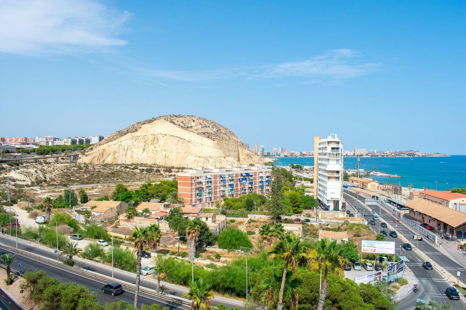Ático de 2 habitaciones en Alicante / Alacant ciudad en venta - 625.000 € (Ref: 9871960)