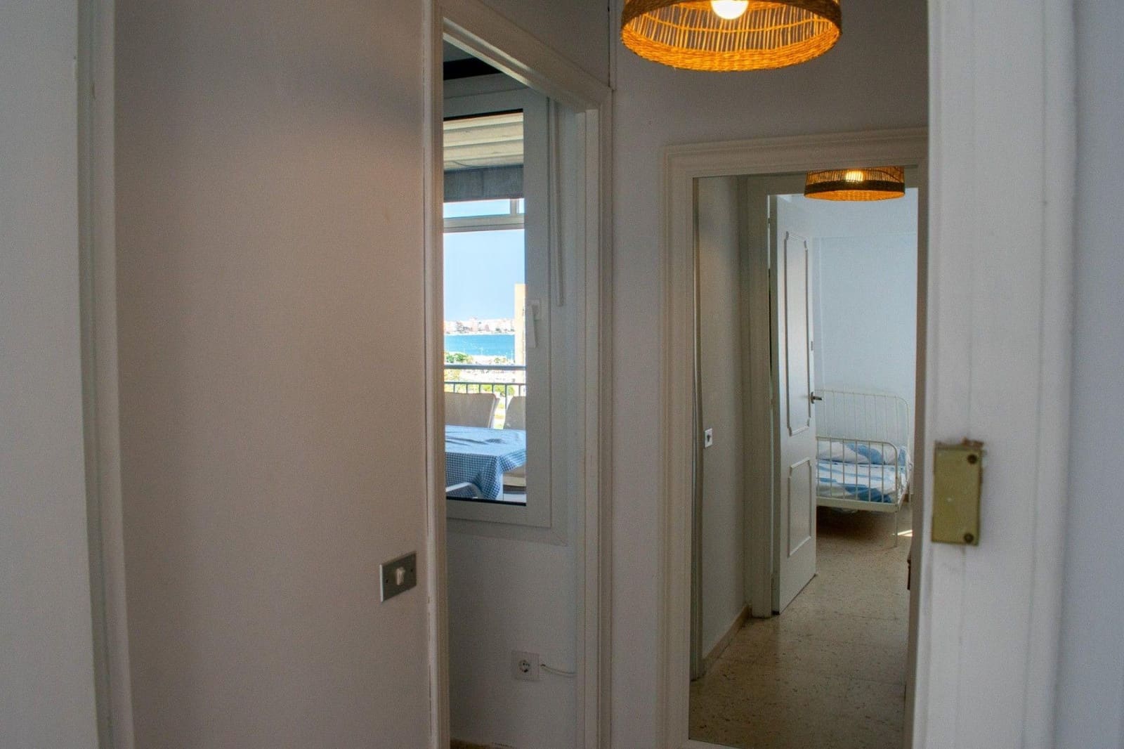 Ático de 2 habitaciones en Alicante / Alacant ciudad en venta - 625.000 € (Ref: 9871960)