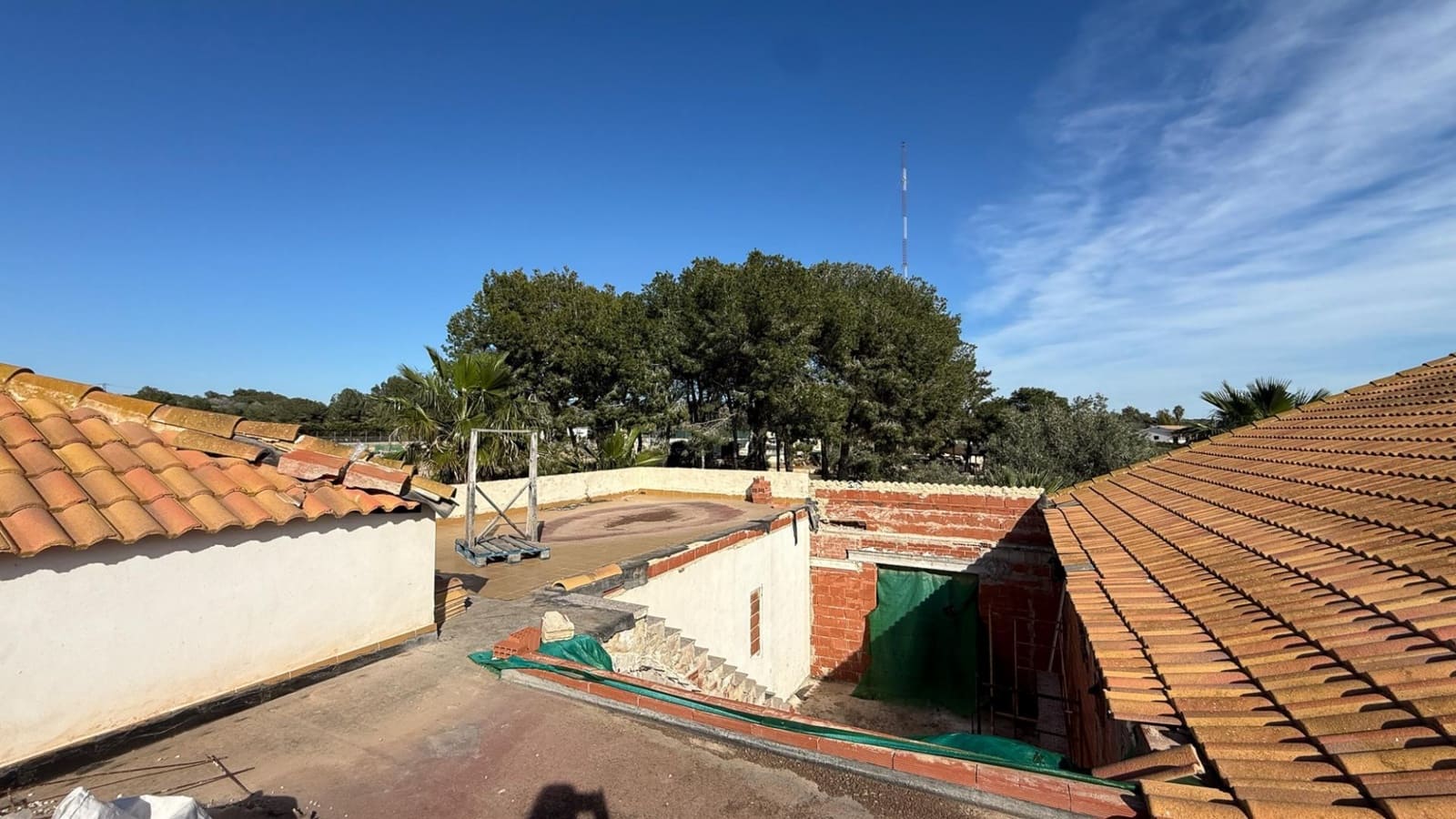 7 bedroom Villa for sale in Guardamar del Segura - € 490,000 (Ref: 9871962)