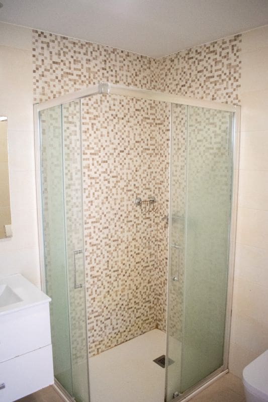 2 sypialnia Apartament na sprzedaż w Orihuela Costa z basenem garażem - 246 000 € (Ref: 9871968)