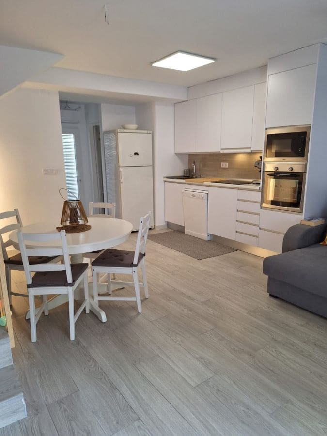 3 makuuhuone Rivitalo myytävänä paikassa Los Alcazares mukana 
autotalli - 300 000 € (Ref: 9871970)
