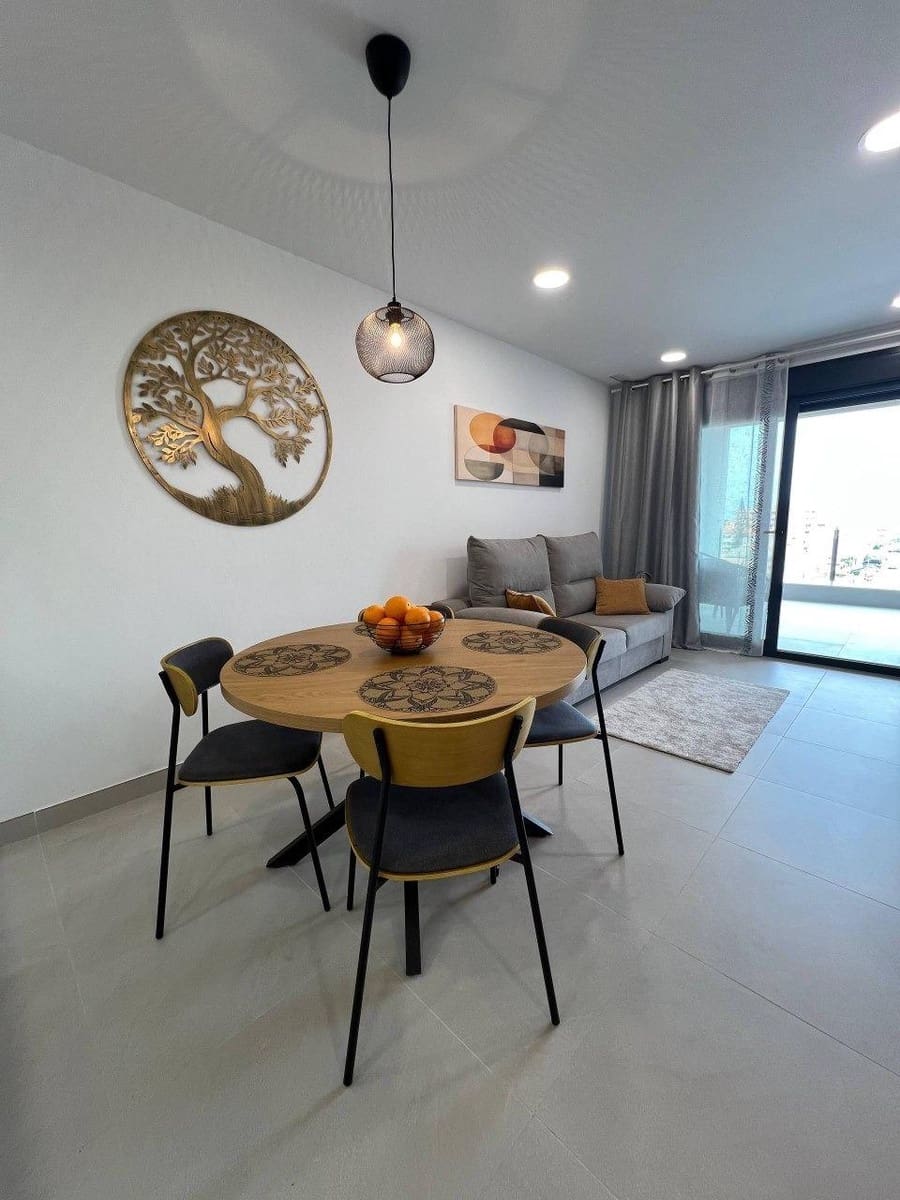 2 slaapkamer Appartement te koop in Torrevieja met zwembad - € 349.990 (Ref: 9871974)