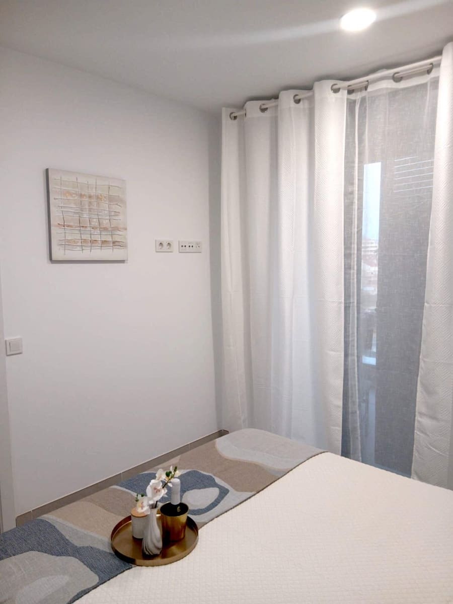 2 slaapkamer Appartement te koop in Torrevieja met zwembad - € 349.990 (Ref: 9871974)