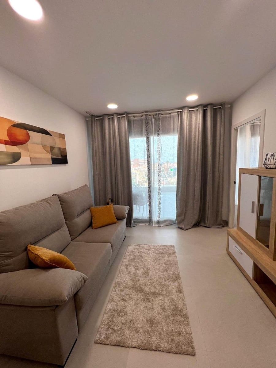 2 slaapkamer Appartement te koop in Torrevieja met zwembad - € 349.990 (Ref: 9871974)