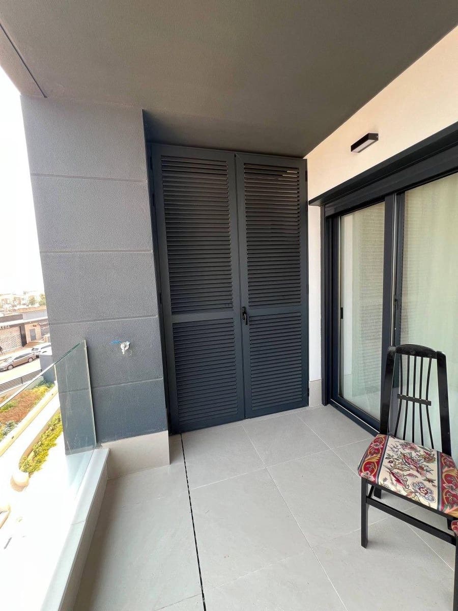 2 slaapkamer Appartement te koop in Torrevieja met zwembad - € 349.990 (Ref: 9871974)