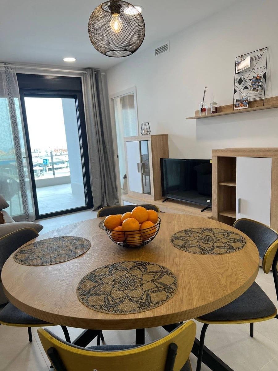 2 slaapkamer Appartement te koop in Torrevieja met zwembad - € 349.990 (Ref: 9871974)