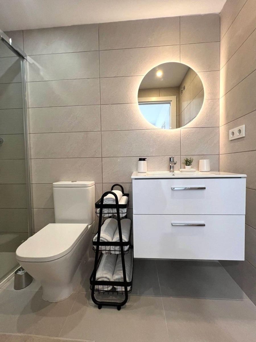 2 slaapkamer Appartement te koop in Torrevieja met zwembad - € 349.990 (Ref: 9871974)