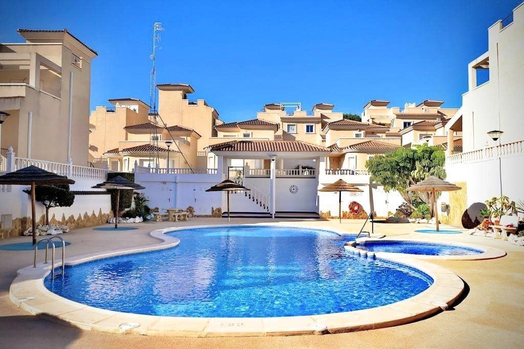 4 quarto Moradia Geminada para venda em San Miguel de Salinas com piscina - 249 000 € (Ref: 9871975)