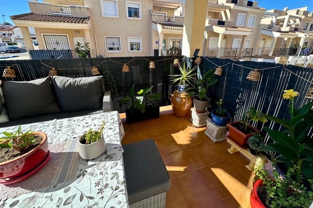 4 quarto Moradia Geminada para venda em San Miguel de Salinas com piscina - 249 000 € (Ref: 9871975)