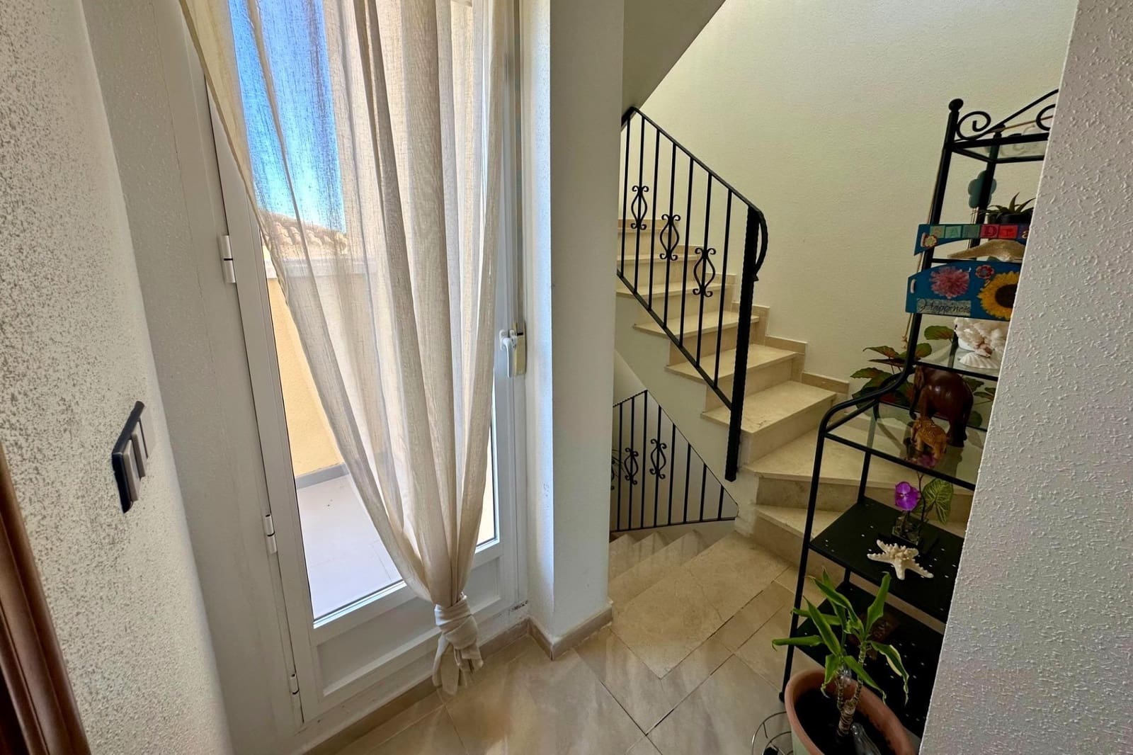 4 quarto Moradia Geminada para venda em San Miguel de Salinas com piscina - 249 000 € (Ref: 9871975)