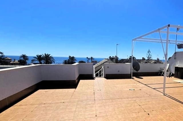 3 makuuhuone Kattohuoneisto myytävänä paikassa La Veleta, Torrevieja mukana uima-altaan 
autotalli - 295 000 € (Ref: 9871976)