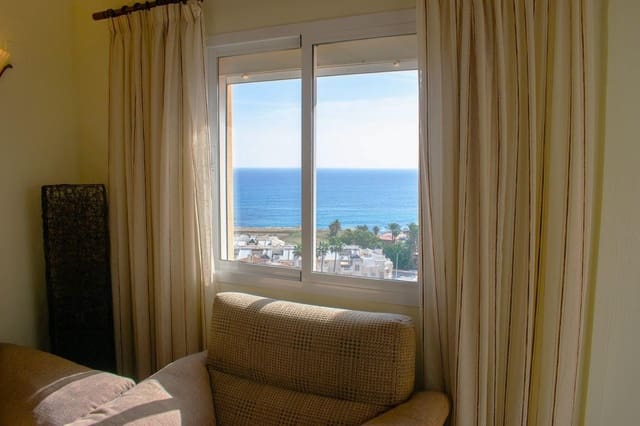 3 quarto Apartamento para venda em Playa de los Locos, Torrevieja com piscina - 360 000 € (Ref: 9871979)