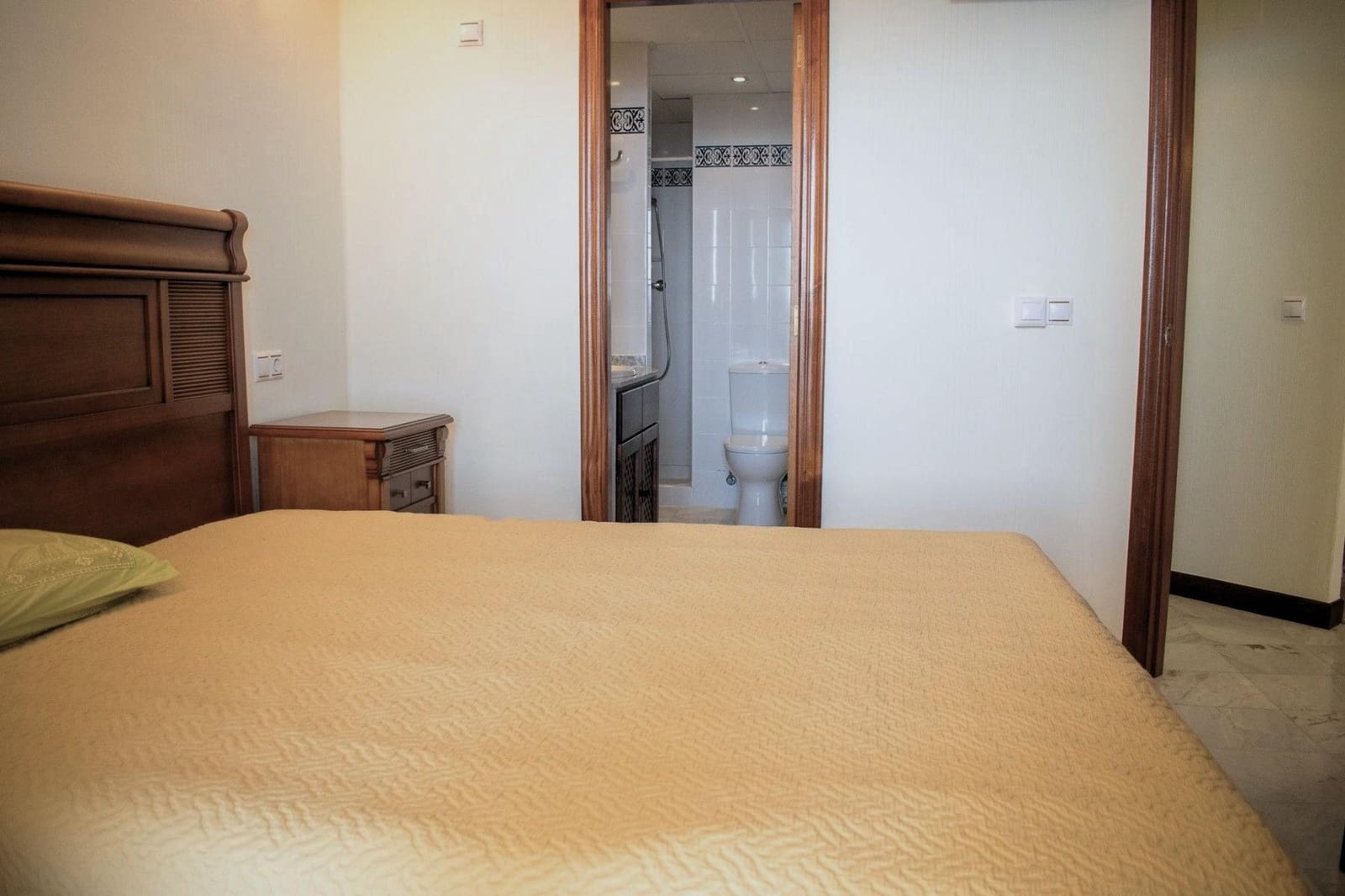 3 quarto Apartamento para venda em Torrevieja com piscina - 360 000 € (Ref: 9871979)