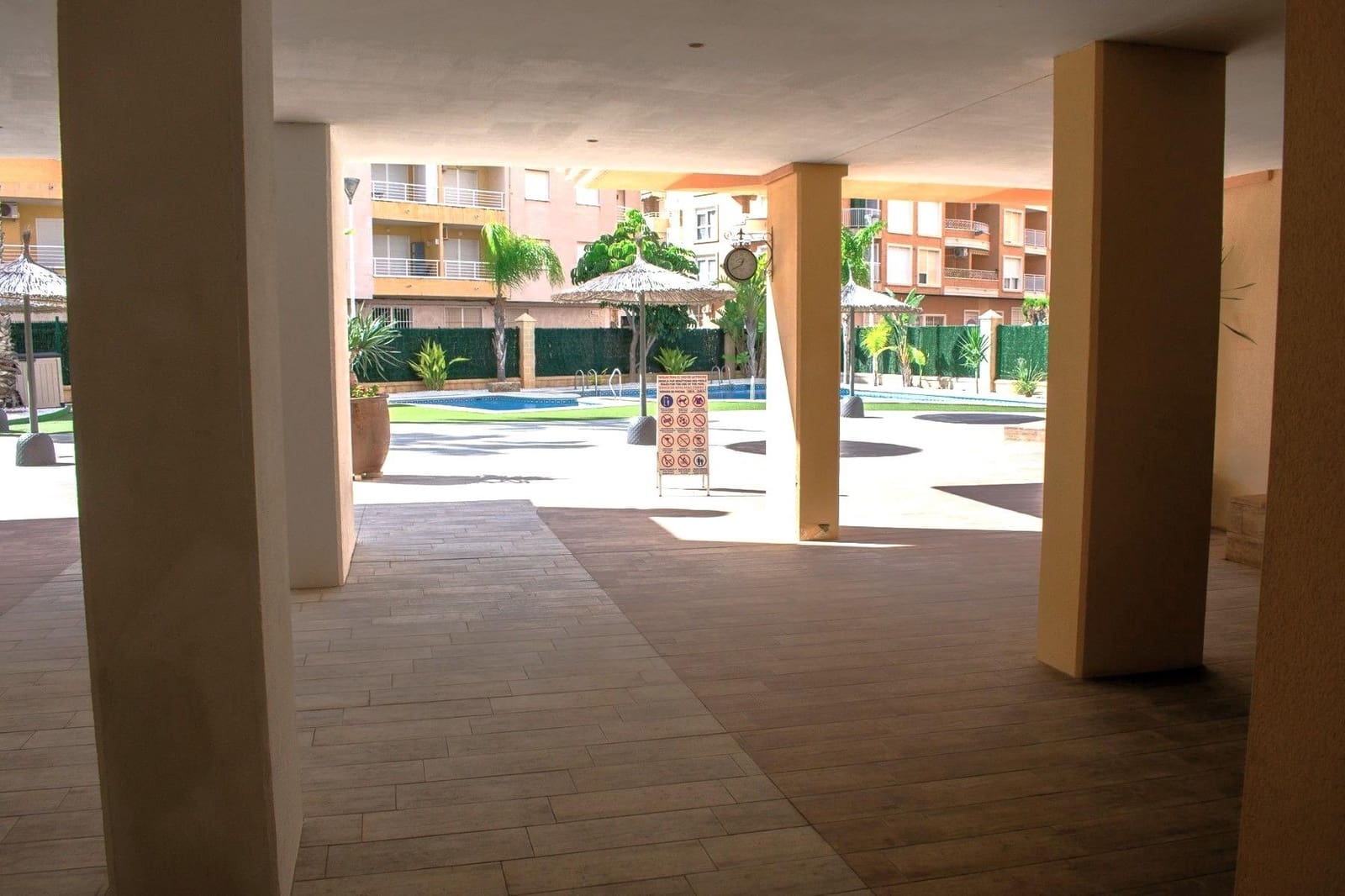 3 quarto Apartamento para venda em Torrevieja com piscina - 360 000 € (Ref: 9871979)