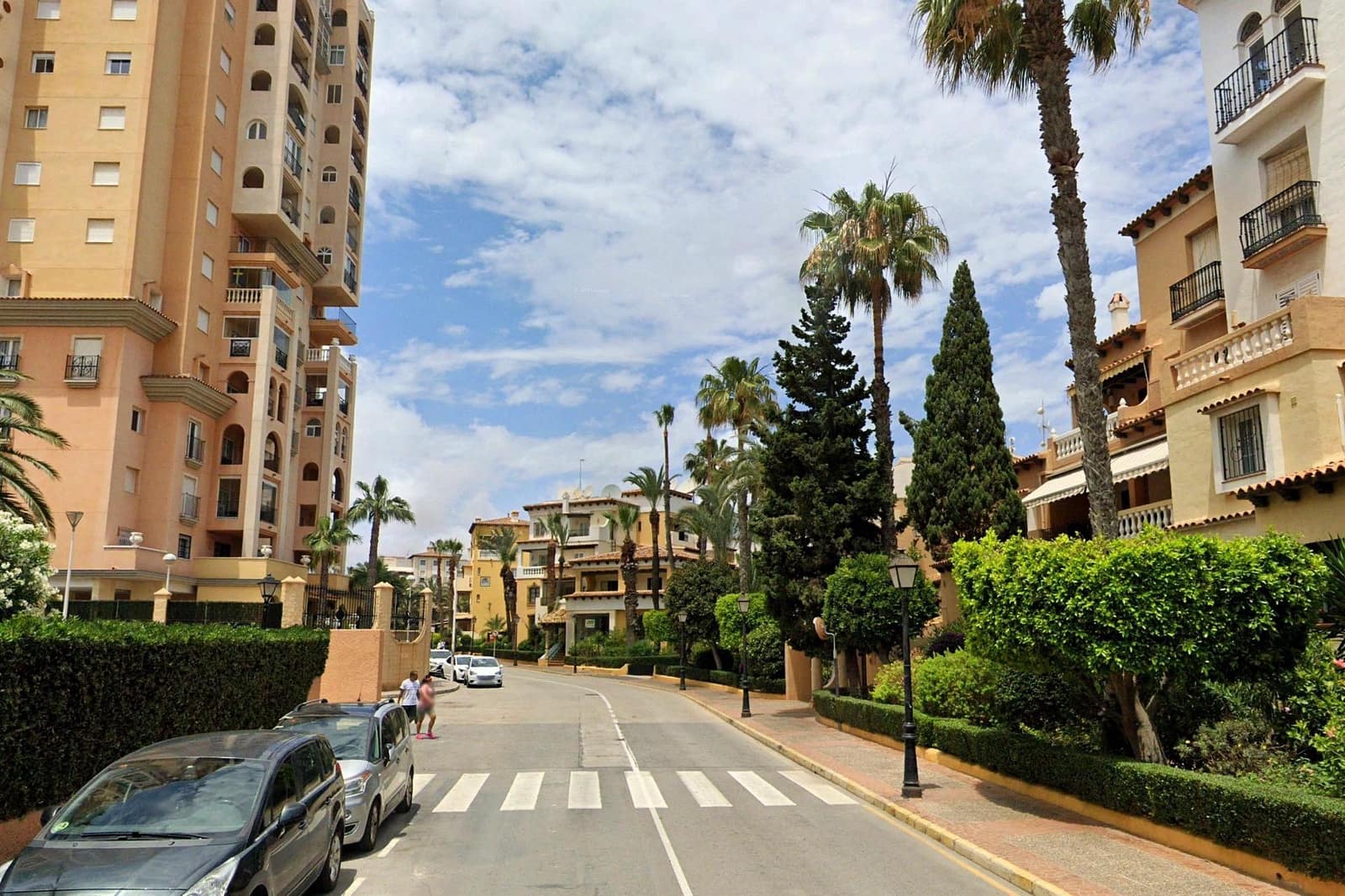 3 quarto Apartamento para venda em Torrevieja com piscina - 360 000 € (Ref: 9871979)