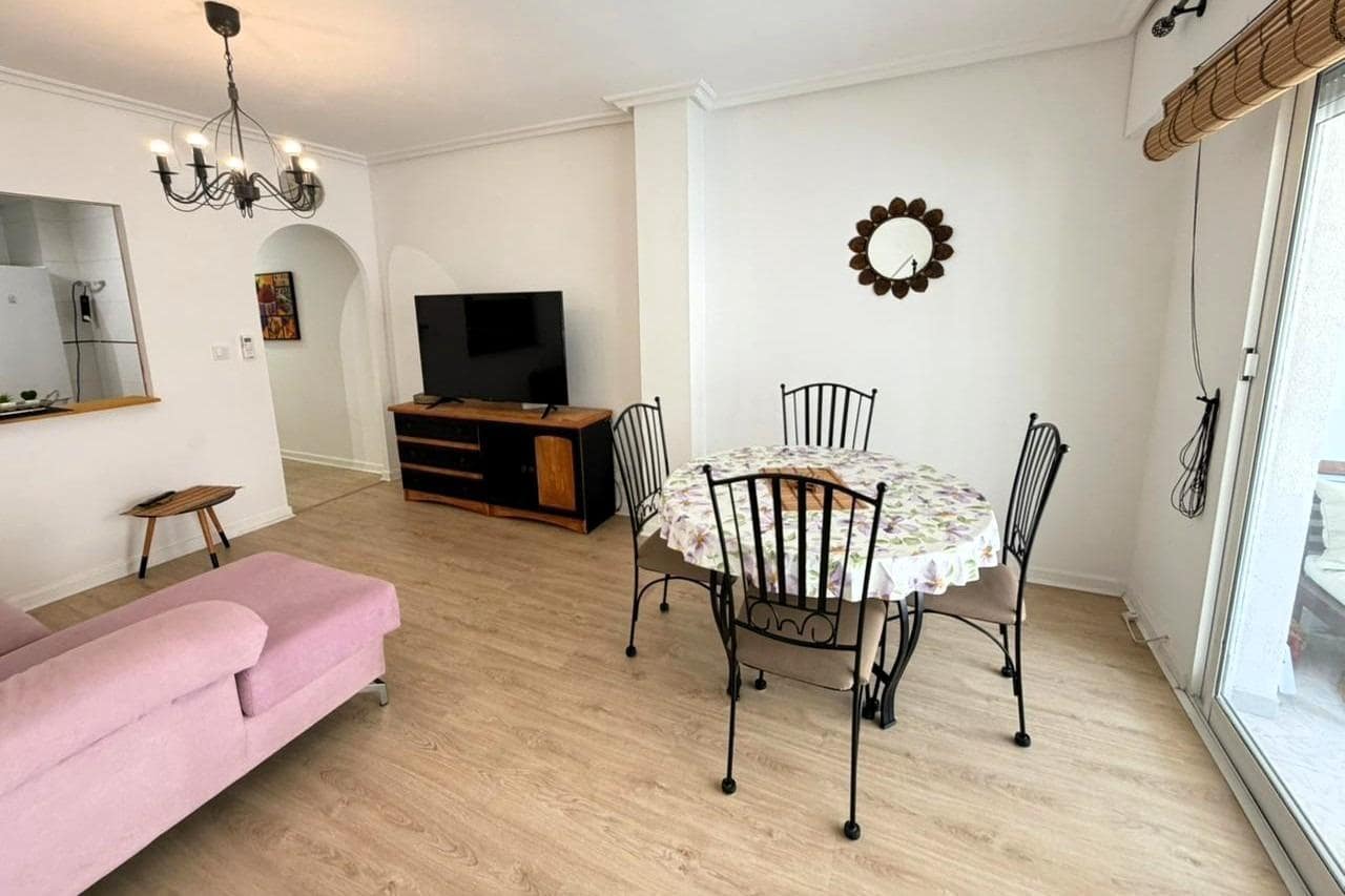 2 soveværelse Lejlighed til salg i Torrevieja med garage - € 185.900 (Ref: 9871984)