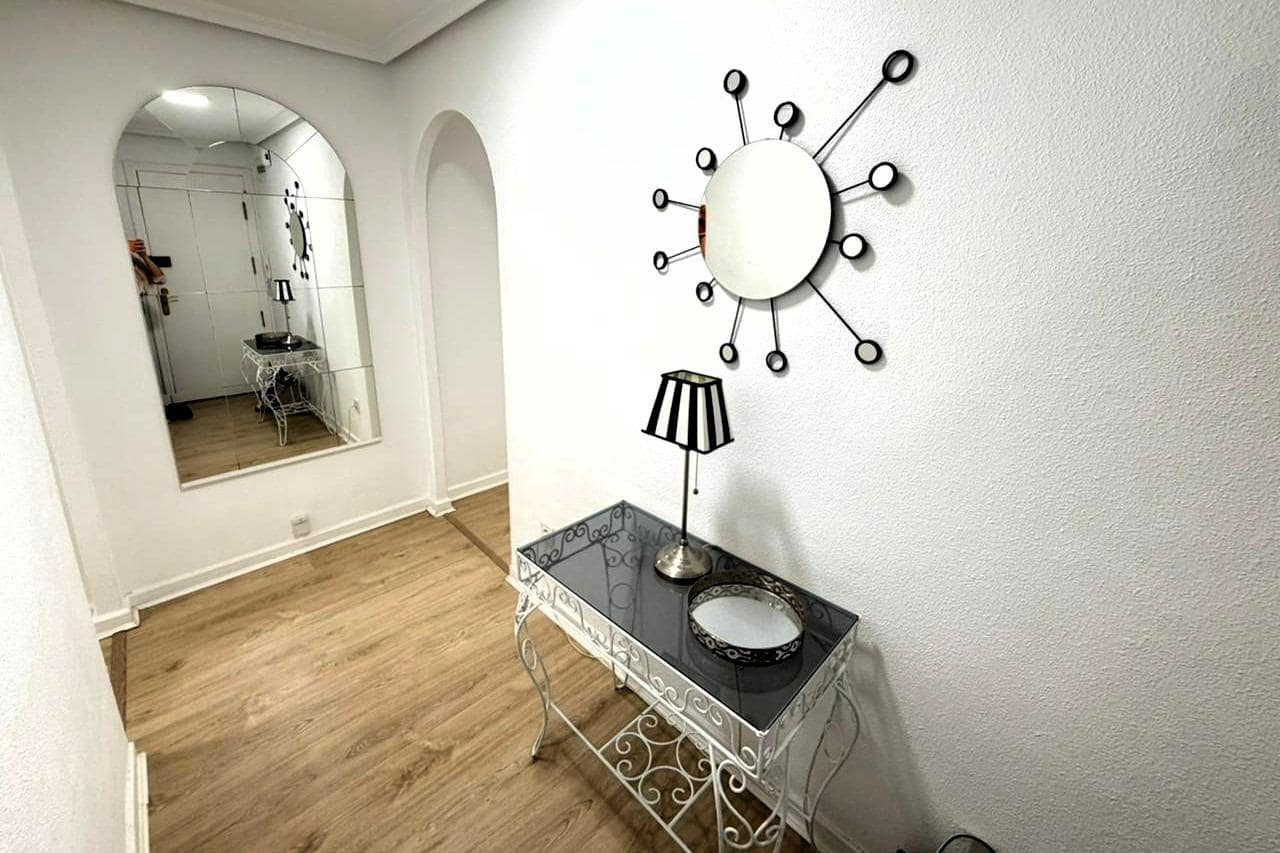 2 soveværelse Lejlighed til salg i Torrevieja med garage - € 185.900 (Ref: 9871984)
