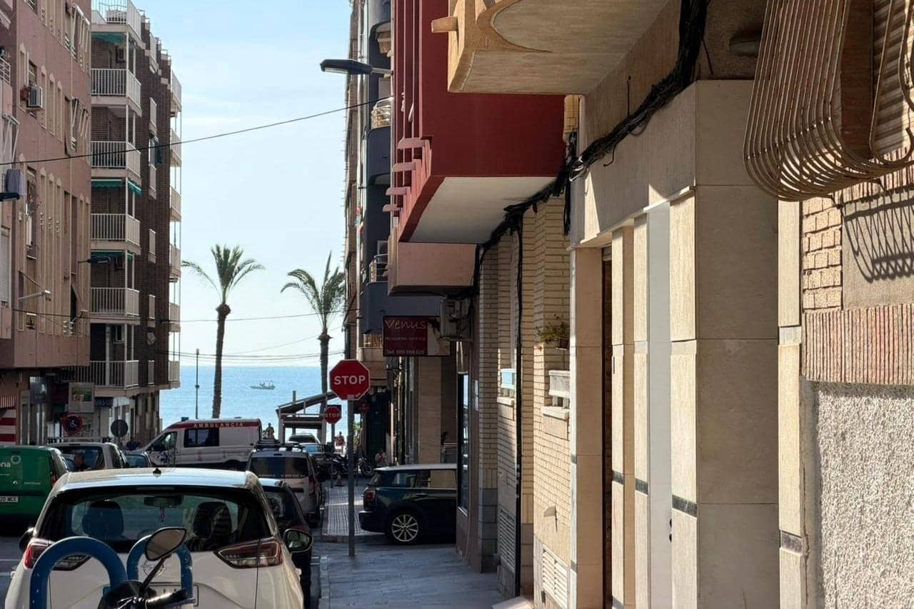 2 soveværelse Lejlighed til salg i Torrevieja med garage - € 185.900 (Ref: 9871984)