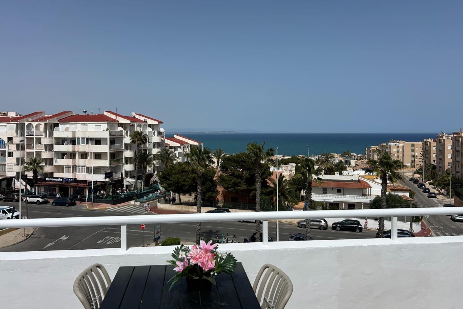 2 makuuhuone Huoneisto myytävänä paikassa Torrevieja mukana uima-altaan - 220 000 € (Ref: 9871986)