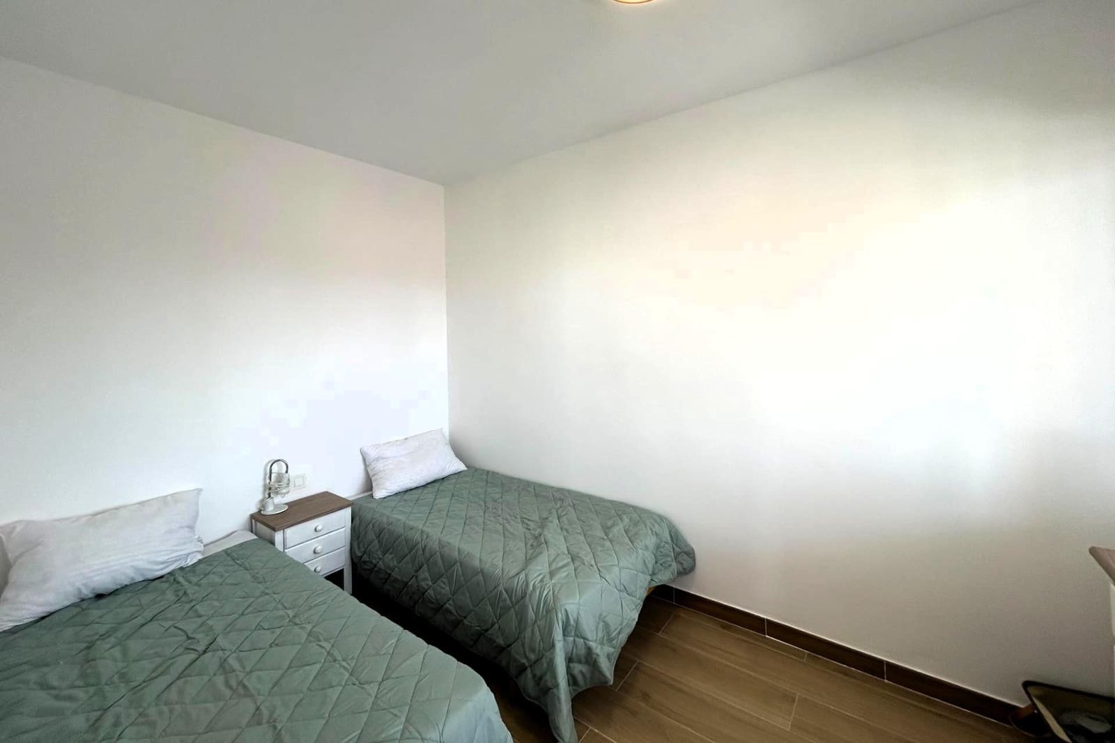 2 makuuhuone Huoneisto myytävänä paikassa Torrevieja mukana uima-altaan - 220 000 € (Ref: 9871986)