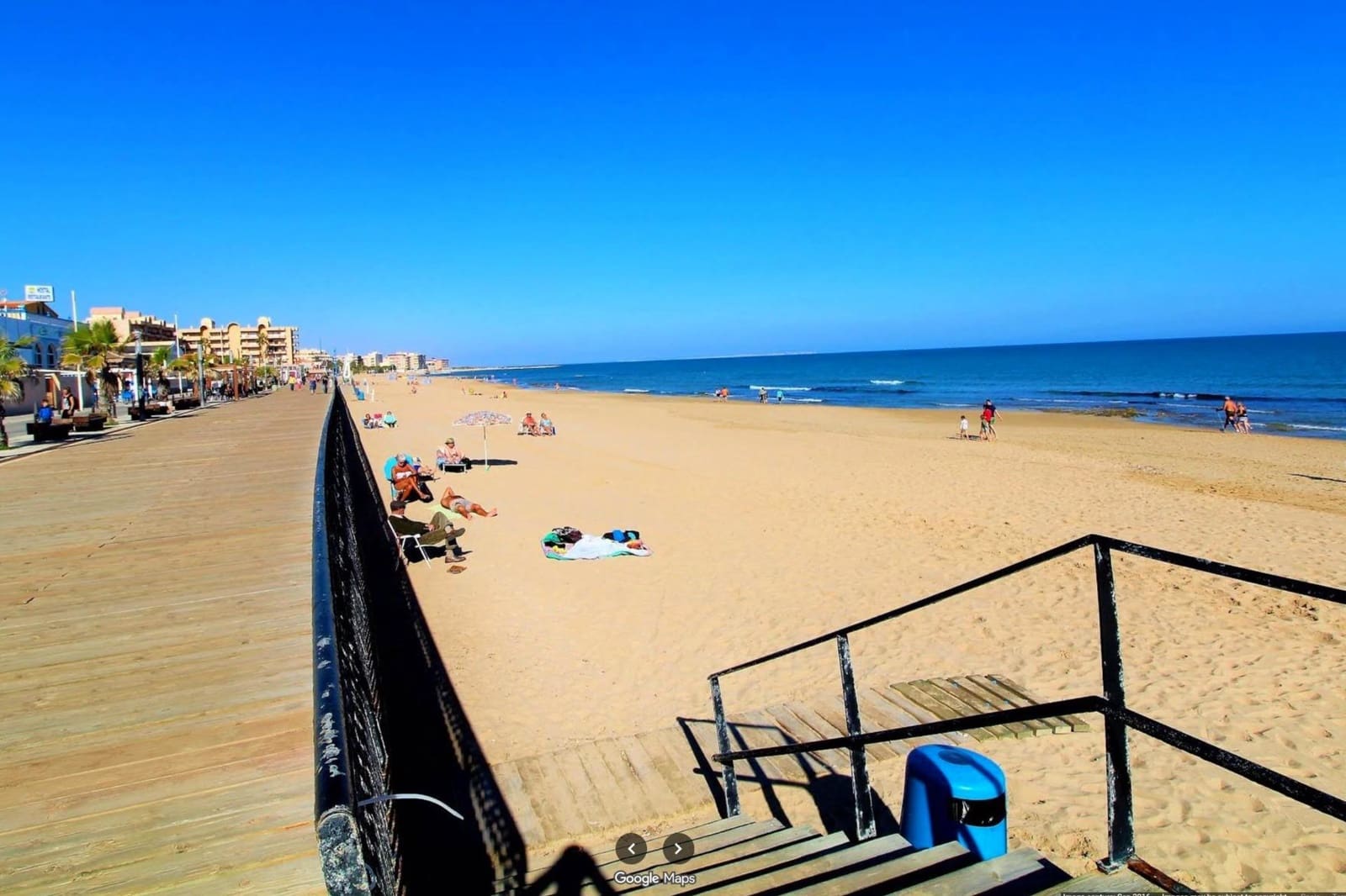 2 makuuhuone Huoneisto myytävänä paikassa Torrevieja mukana uima-altaan - 220 000 € (Ref: 9871986)