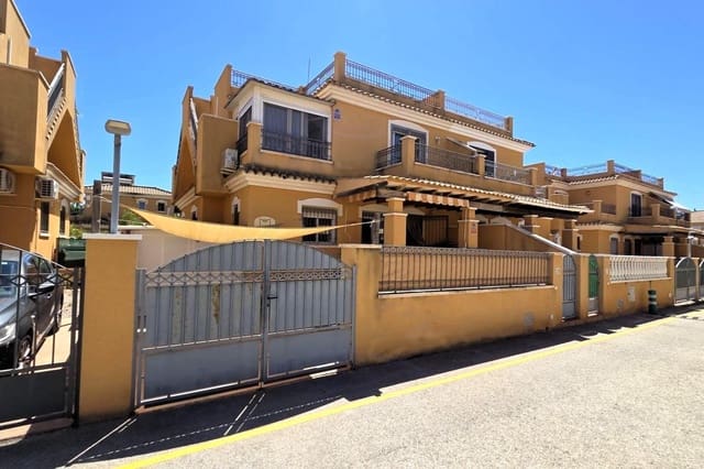3 soverom Rekkehus til salgs i Aguas Nuevas, Torrevieja med svømmebasseng - € 279 000 (Ref: 9871987)