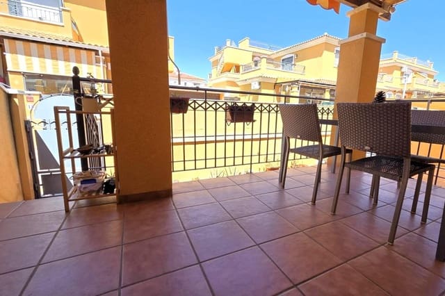 3 soverom Rekkehus til salgs i Aguas Nuevas, Torrevieja med svømmebasseng - € 279 000 (Ref: 9871987)