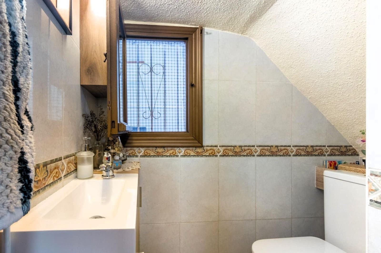 3 soverom Rekkehus til salgs i Torrevieja - € 185 000 (Ref: 9871988)