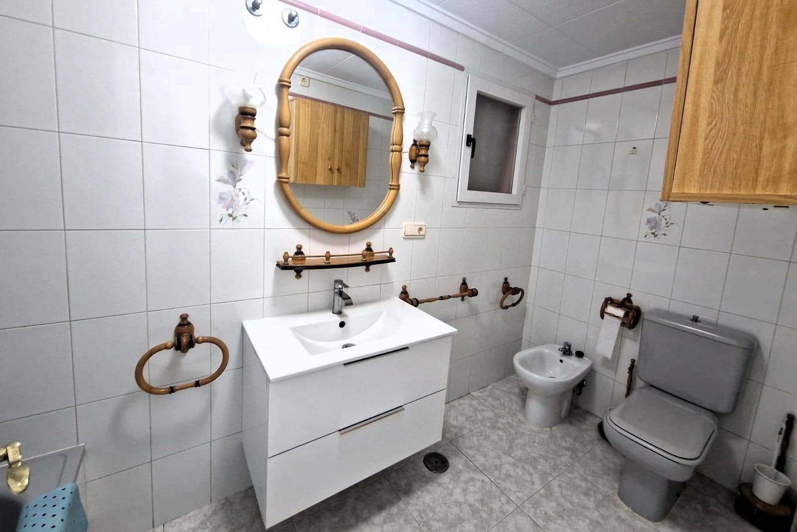 3 quarto Apartamento para venda em Torrevieja com garagem - 350 000 € (Ref: 9871990)