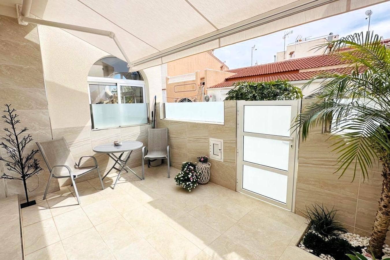 Adosado de 2 habitaciones en El Chaparral en venta - 206.500 € (Ref: 9871991)
