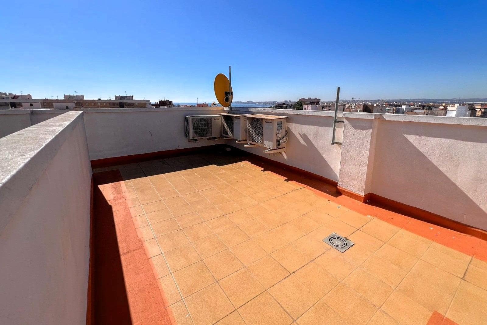 3 camera da letto Attico in vendita in Torrevieja con garage - 265.000 € (Rif: 9871992)