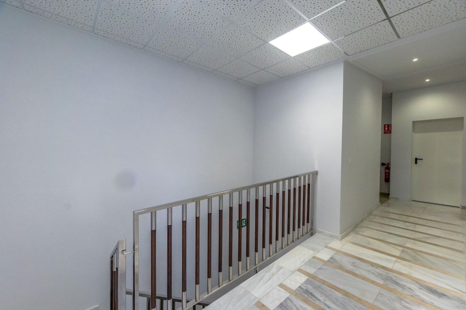 Apartamento de 2 habitaciones en Torrevieja en venta con piscina - 249.900 € (Ref: 9871993)